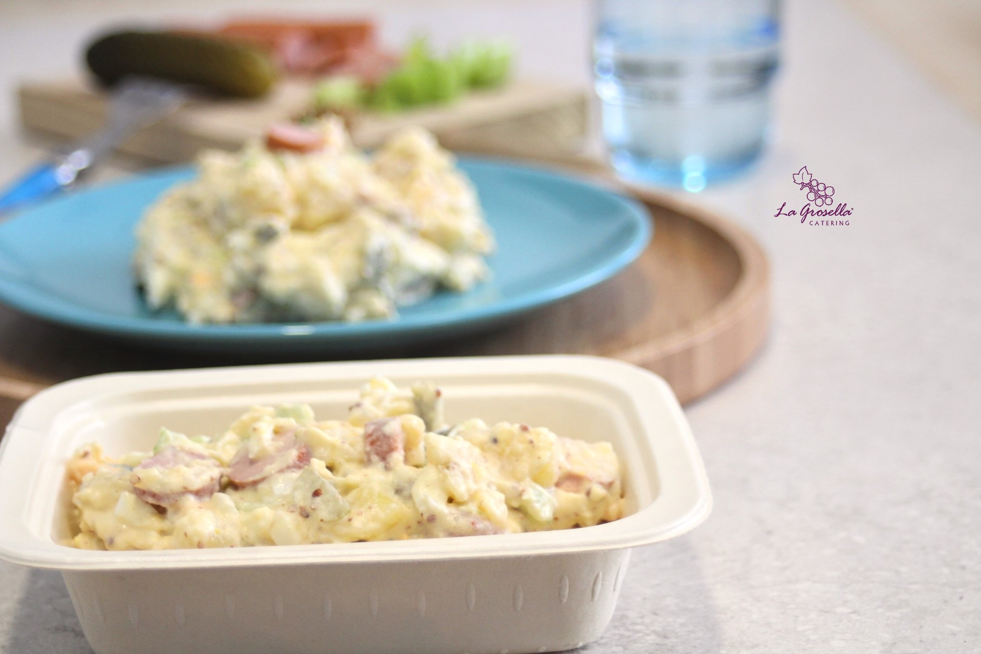 Ensaladilla alemana con salchicha ahumada
