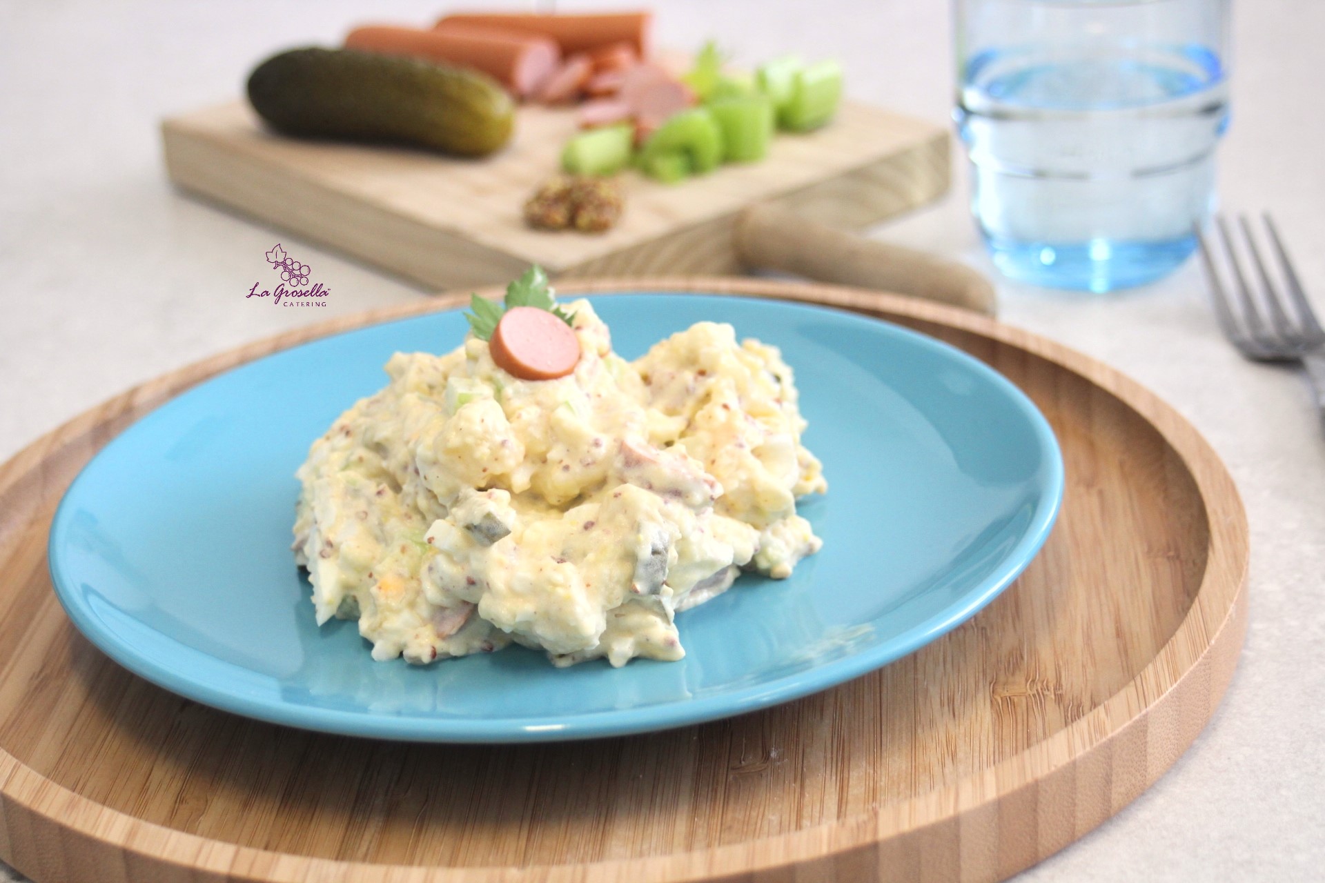 Ensaladilla alemana con salchicha ahumada