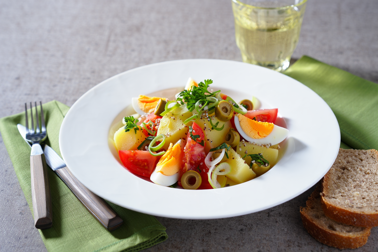 Ensalada murciana de patata y huevo