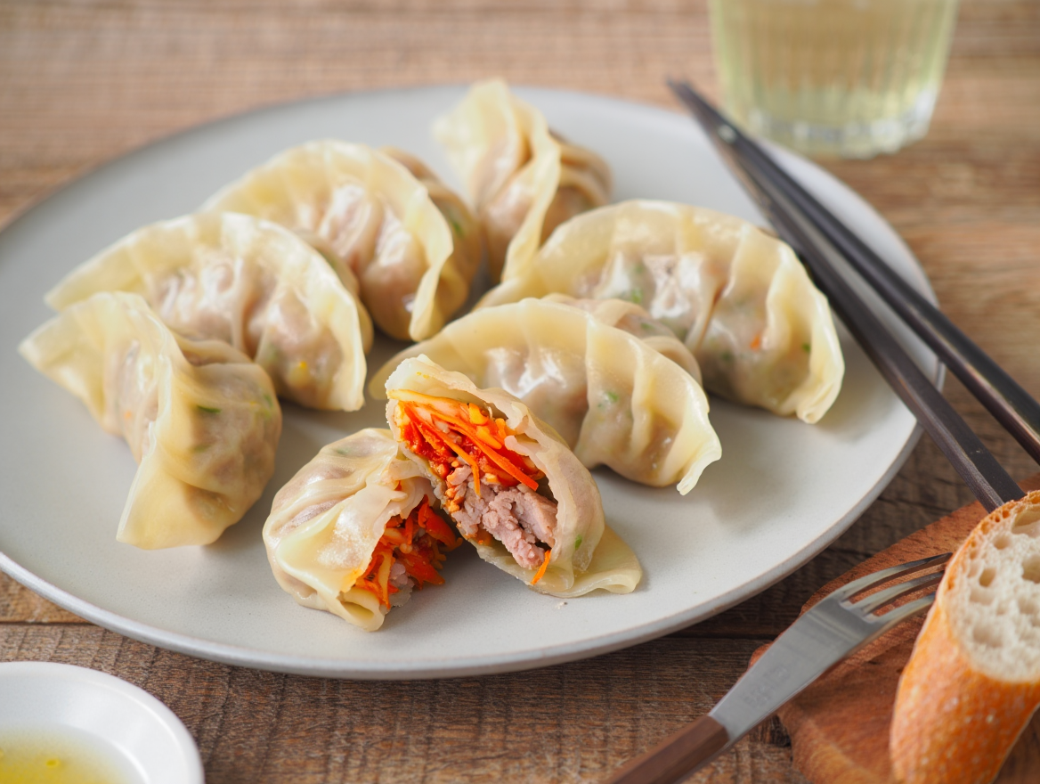Gyozas de cerdo con kimchi coreano